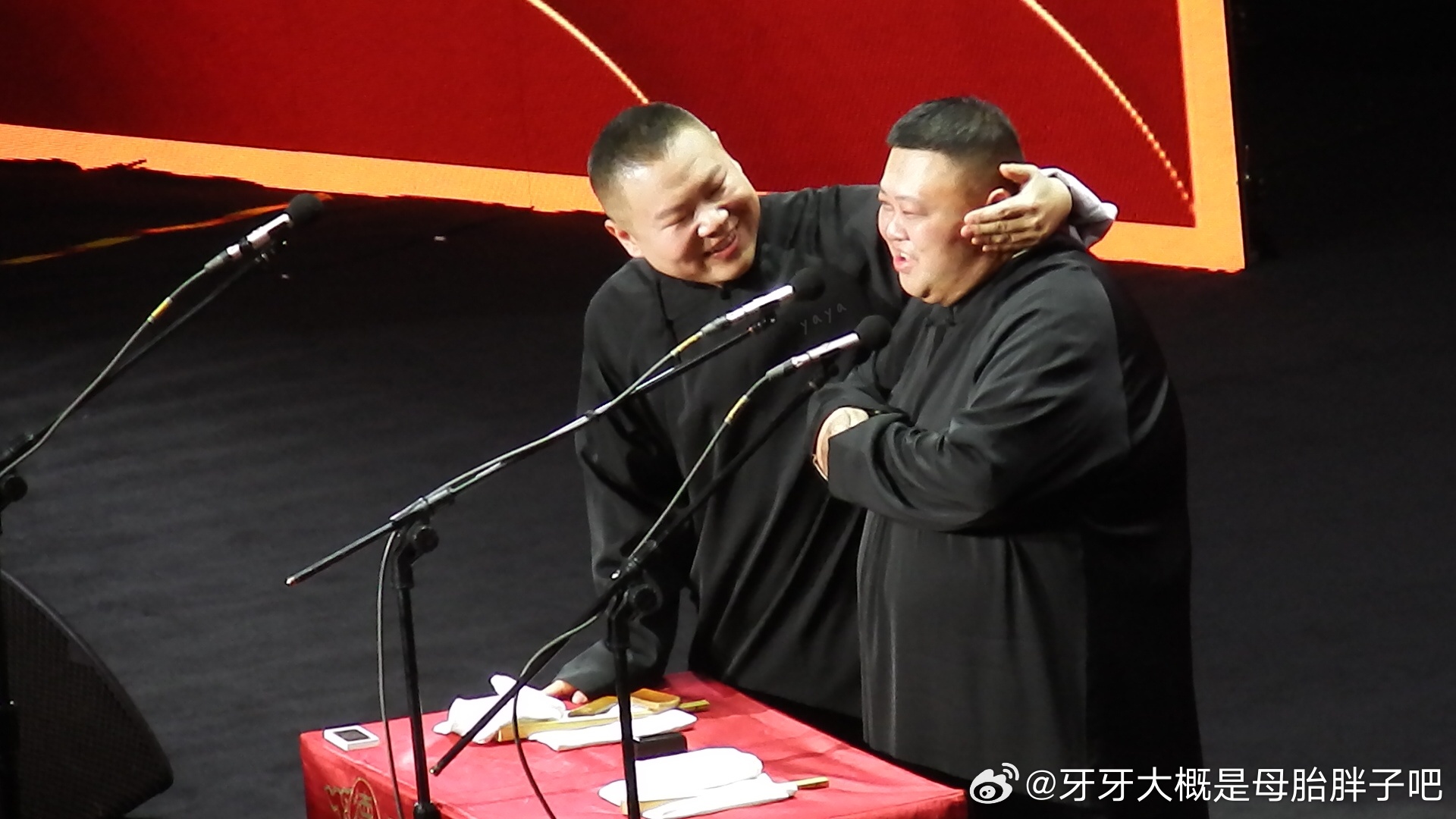 岳云鵬與孫越最新相聲盛宴，笑料不斷，歡樂無限！