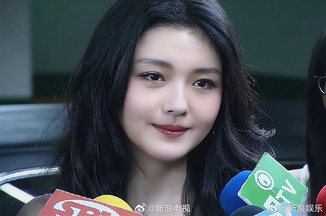 大S最新視頻展現(xiàn)多元魅力，時(shí)尚先鋒引領(lǐng)潮流風(fēng)向標(biāo)