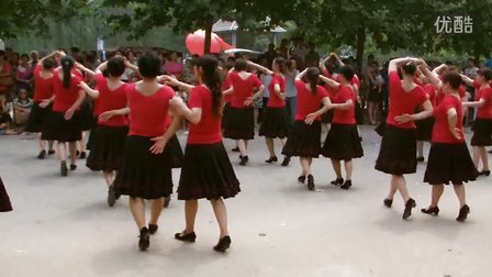 最新三步舞，舞動時(shí)尚的魅力與韻律之美，展現(xiàn)韻律之美舞步風(fēng)采